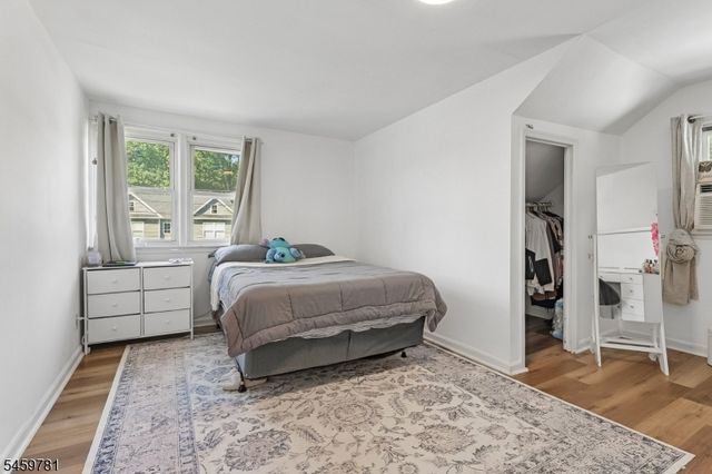 22 Sturgis Rd, Edison Twp., NJ 08817