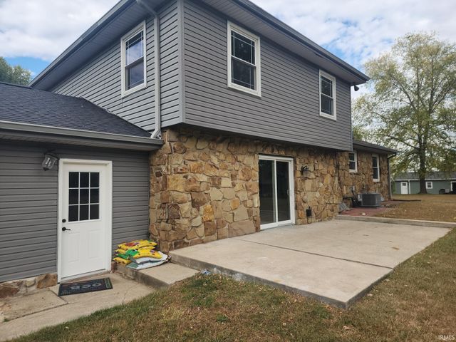 308 Longtree Lane, Logansport, IN 46947