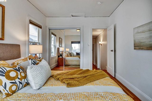 6236 6236 Laird Ave, Oakland, CA 94605