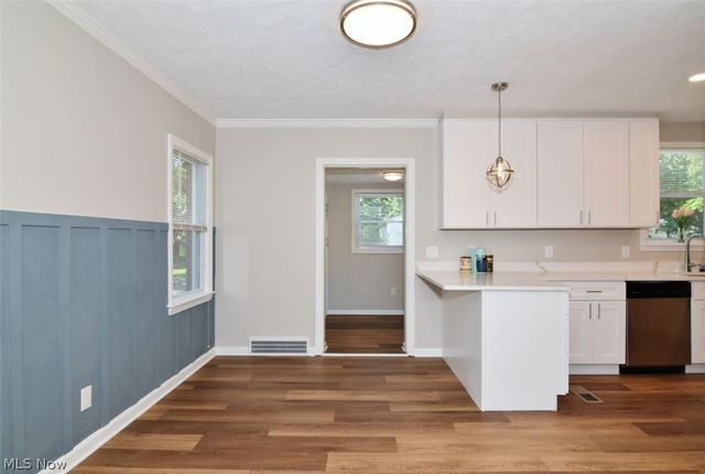 3574 Farland Road, University Heights, OH 44118