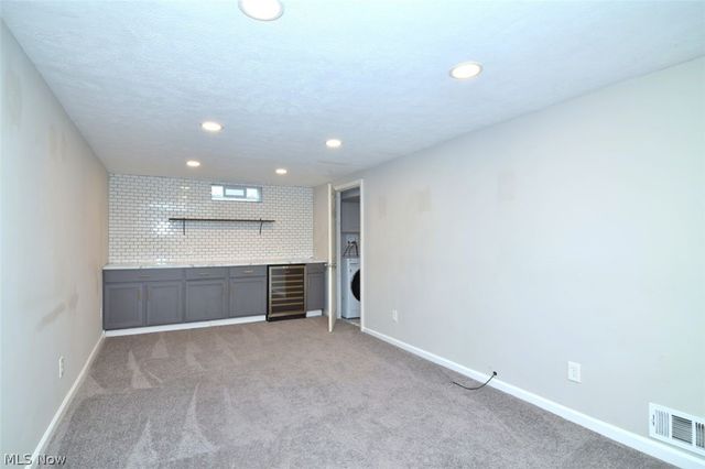 3574 Farland Road, University Heights, OH 44118