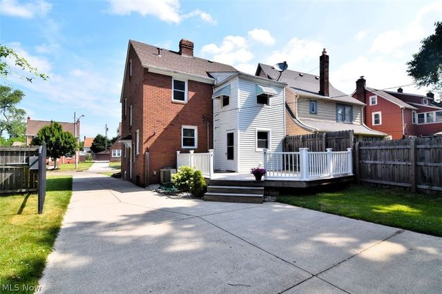 3574 Farland Road, University Heights, OH 44118