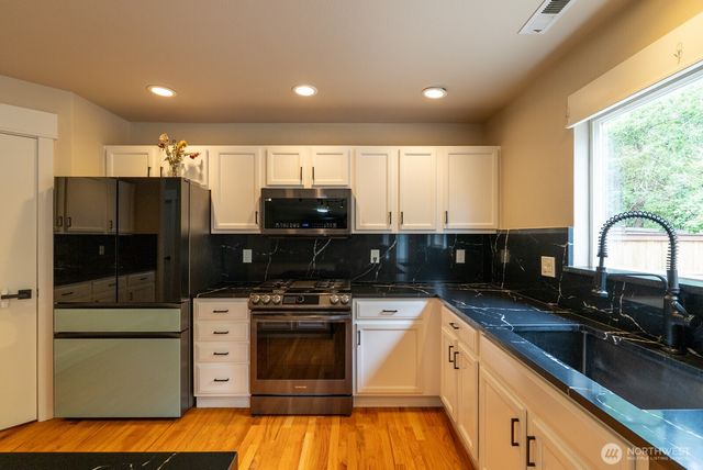 11515 138th Street Ct E, Puyallup, WA 98374