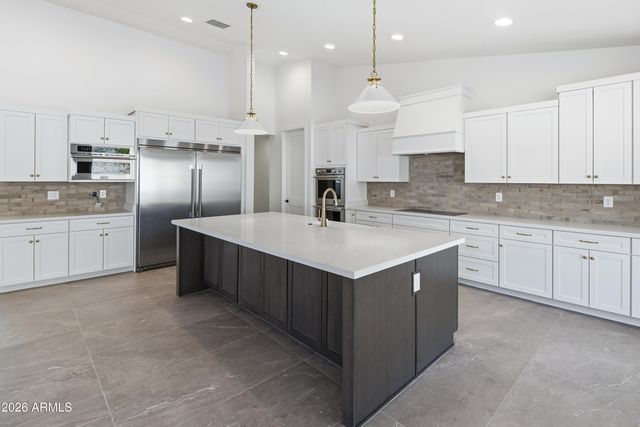 2009 W Lucky Lane, Queen Creek, AZ 85144