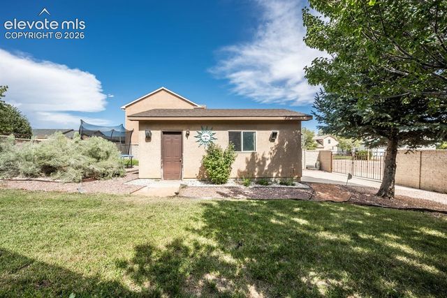 5078 Hummingbird Court, Pueblo, CO 81008