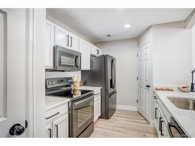 5255 Memphis St 1-121, Denver, CO 80239