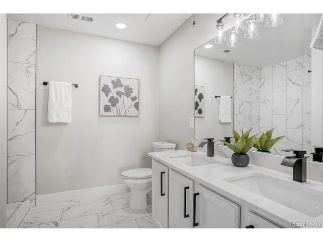 5255 Memphis St 1-121, Denver, CO 80239