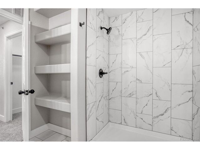 5255 Memphis St 1-121, Denver, CO 80239