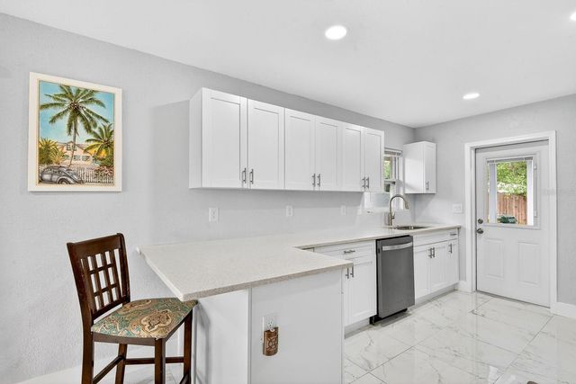 916 PATTISON AVENUE, Sarasota, FL 34237