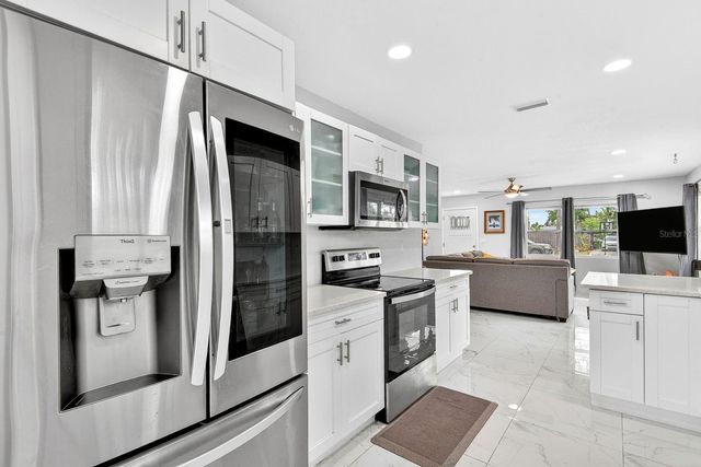 916 PATTISON AVENUE, Sarasota, FL 34237