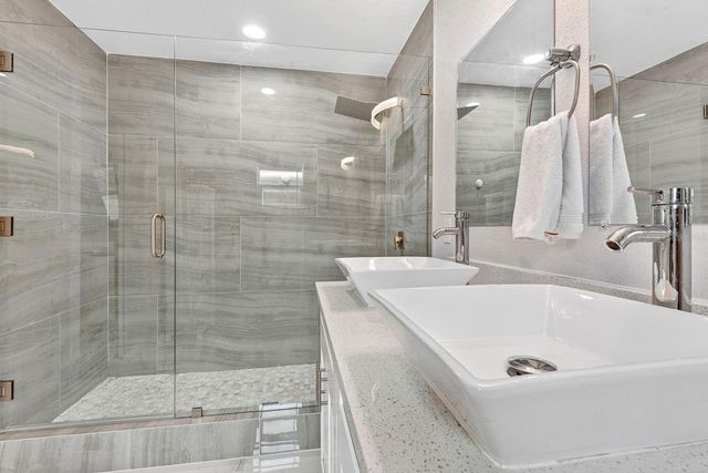 916 PATTISON AVENUE, Sarasota, FL 34237