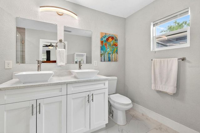 916 PATTISON AVENUE, Sarasota, FL 34237