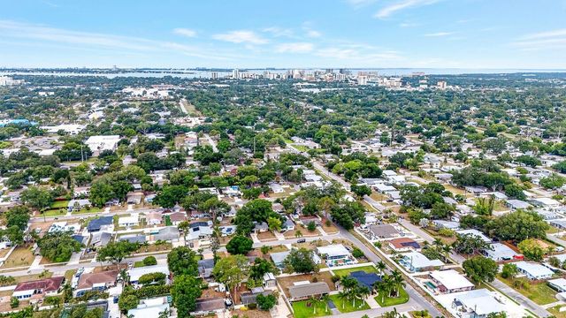 916 PATTISON AVENUE, Sarasota, FL 34237