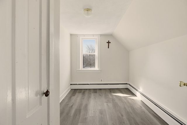 1 Bellmore St, Attleboro, MA 02703