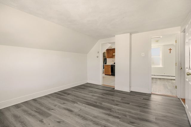 1 Bellmore St, Attleboro, MA 02703