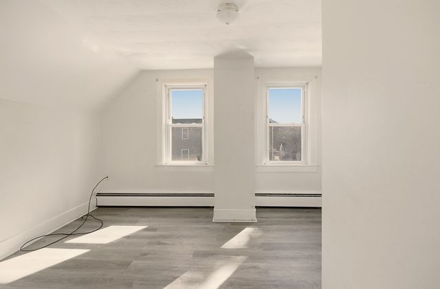 1 Bellmore St, Attleboro, MA 02703