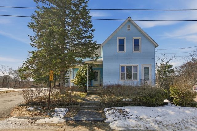1 Bellmore St, Attleboro, MA 02703