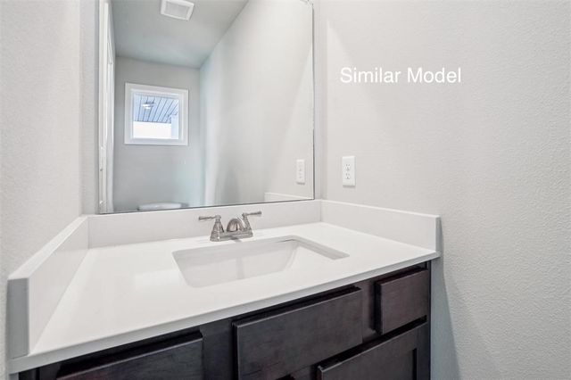 570 NW Rockwood Lane, Grimes, IA 50111