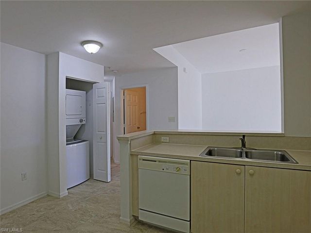 15385 Bellamar CIR # 411, Fort Myers, FL 33908