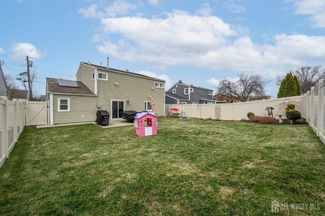 112 McKinley Avenue, Colonia, NJ 07067