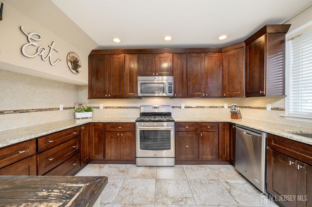 112 McKinley Avenue, Colonia, NJ 07067