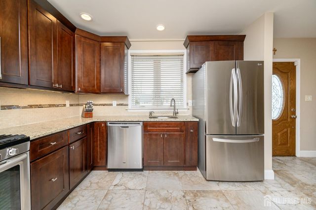 112 McKinley Avenue, Colonia, NJ 07067