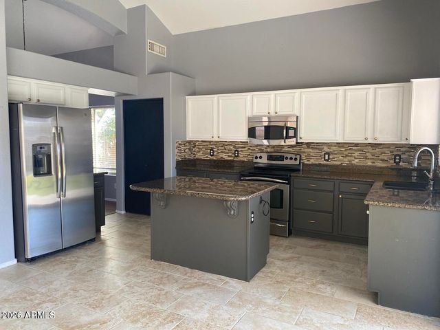 7203 W Irma Lane, Glendale, AZ 85308