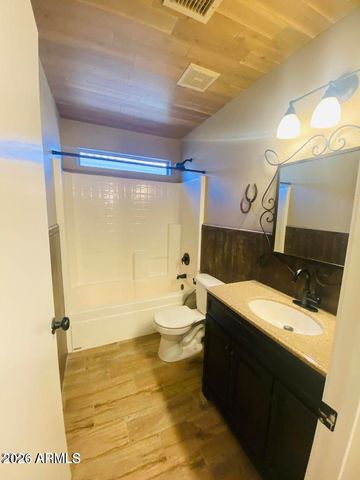 7203 W Irma Lane, Glendale, AZ 85308