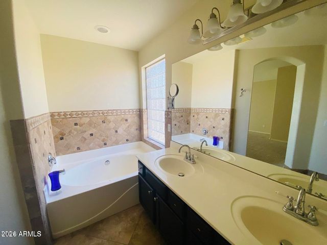 7203 W Irma Lane, Glendale, AZ 85308