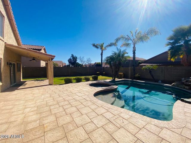 7203 W Irma Lane, Glendale, AZ 85308