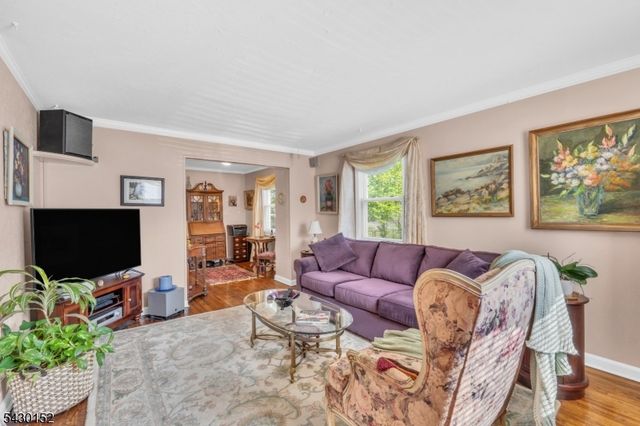 26 Park Ter, Cranford Twp., NJ 07016