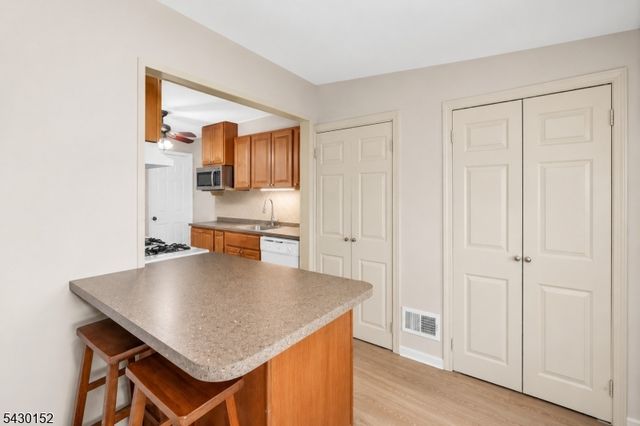 26 Park Ter, Cranford Twp., NJ 07016