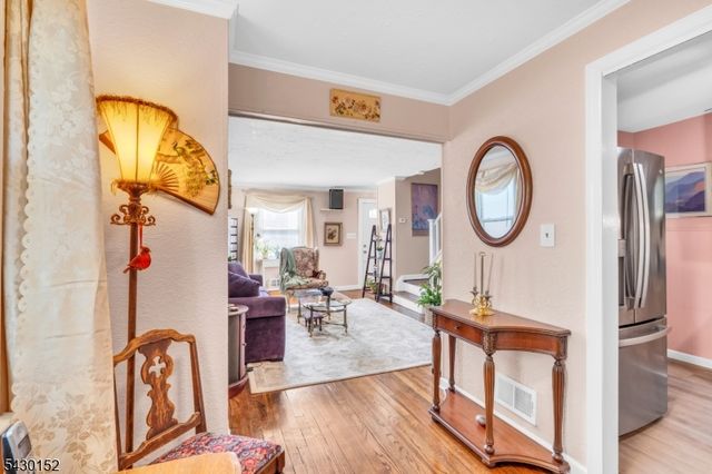 26 Park Ter, Cranford Twp., NJ 07016