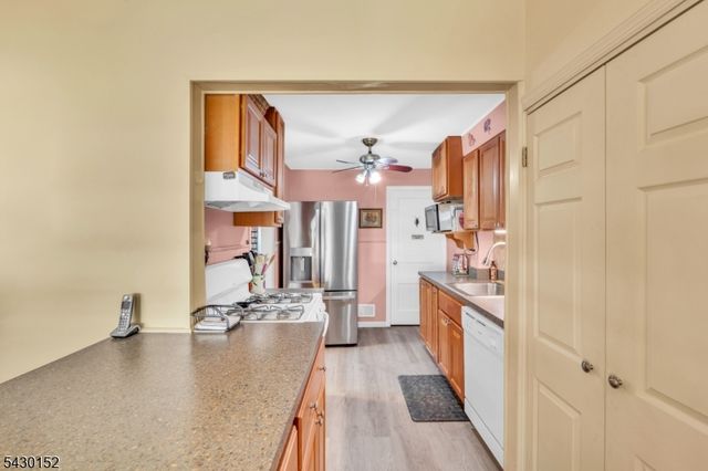 26 Park Ter, Cranford Twp., NJ 07016