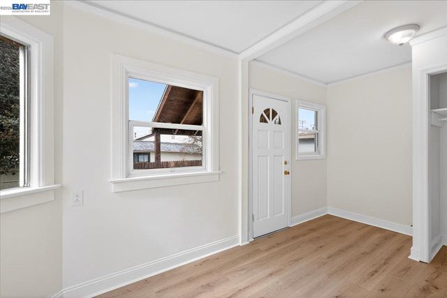 559 Civic Center St, Richmond, CA 94804