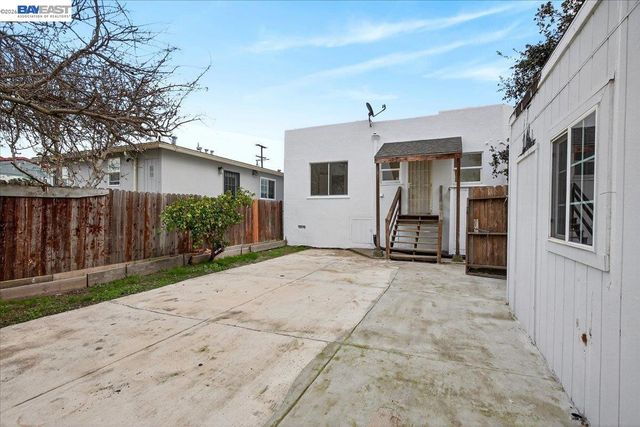 559 Civic Center St, Richmond, CA 94804