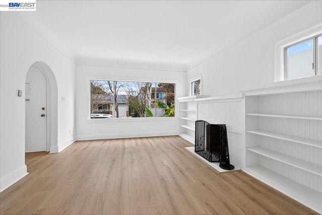 559 Civic Center St, Richmond, CA 94804