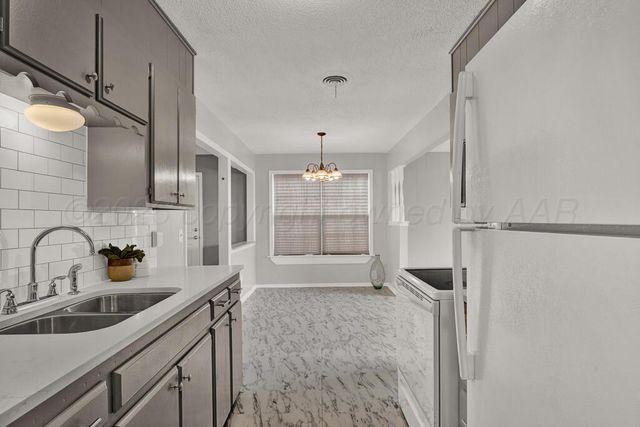 2410 SW 49TH Avenue, Amarillo, TX 79110