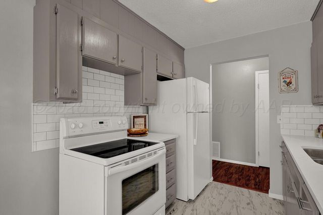 2410 SW 49TH Avenue, Amarillo, TX 79110