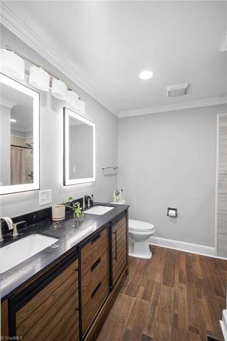 140 Twin Brook Drive, Clemmons, NC 27012