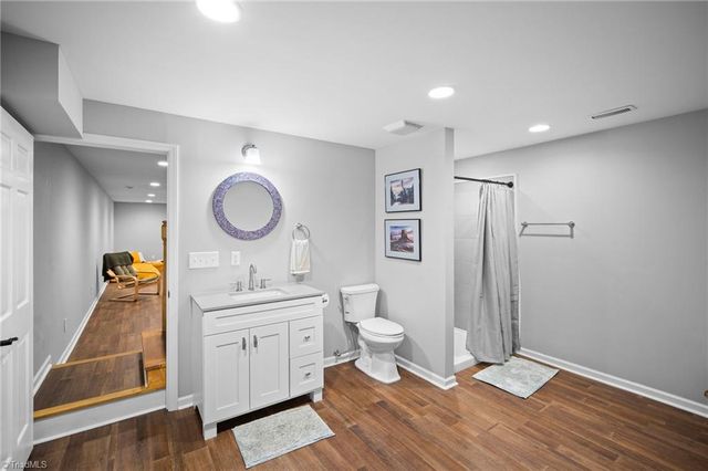 140 Twin Brook Drive, Clemmons, NC 27012