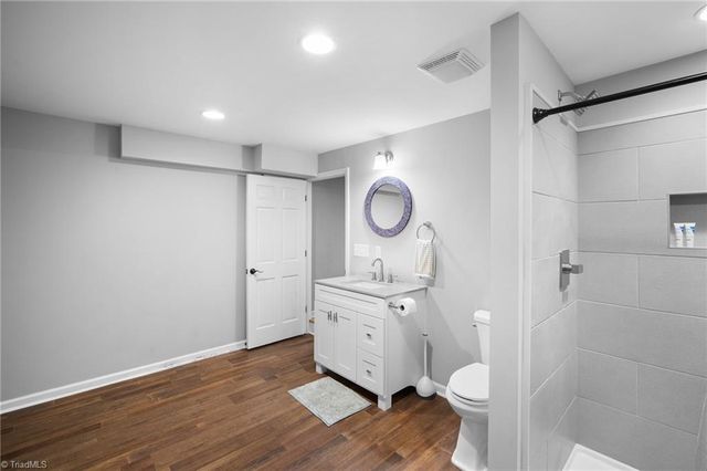 140 Twin Brook Drive, Clemmons, NC 27012