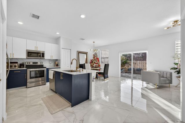 4668 NW 120th Way, Coral Springs, FL 33076