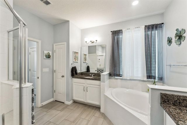 484 CAVESSON STREET, Apopka, FL 32712