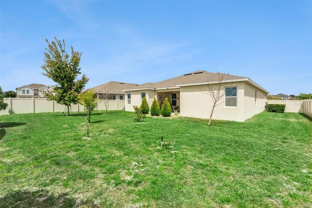 484 CAVESSON STREET, Apopka, FL 32712