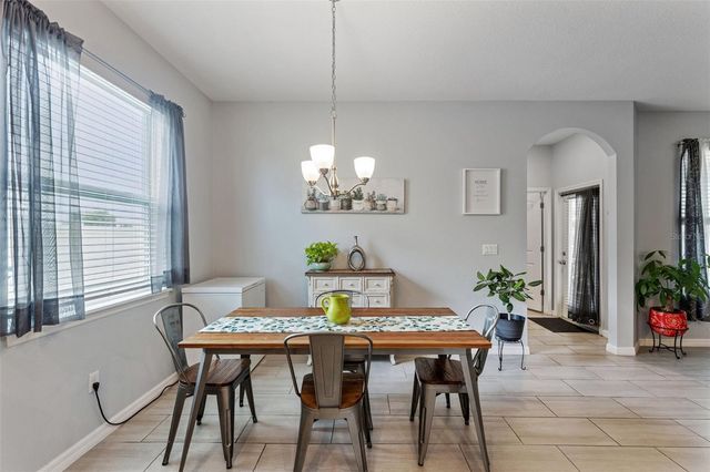 484 CAVESSON STREET, Apopka, FL 32712