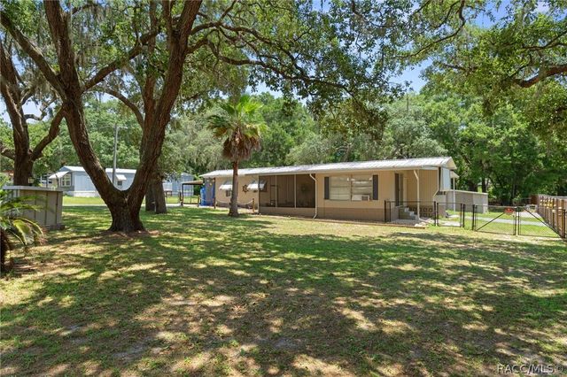 8343 S Cove Point, Floral City, FL 34436