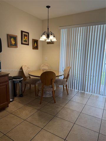 3955 NE 13th Dr, Homestead, FL 33033