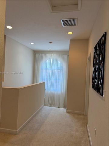 3955 NE 13th Dr, Homestead, FL 33033