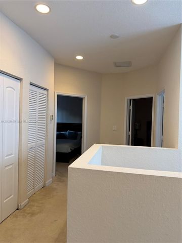 3955 NE 13th Dr, Homestead, FL 33033